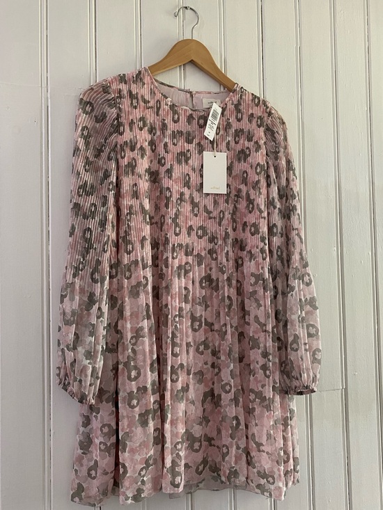 Aritzia Dresses & Skirts - ARITZIA WILFRED NWTs daydreamer mini dress chiffon floral pink/sage size small